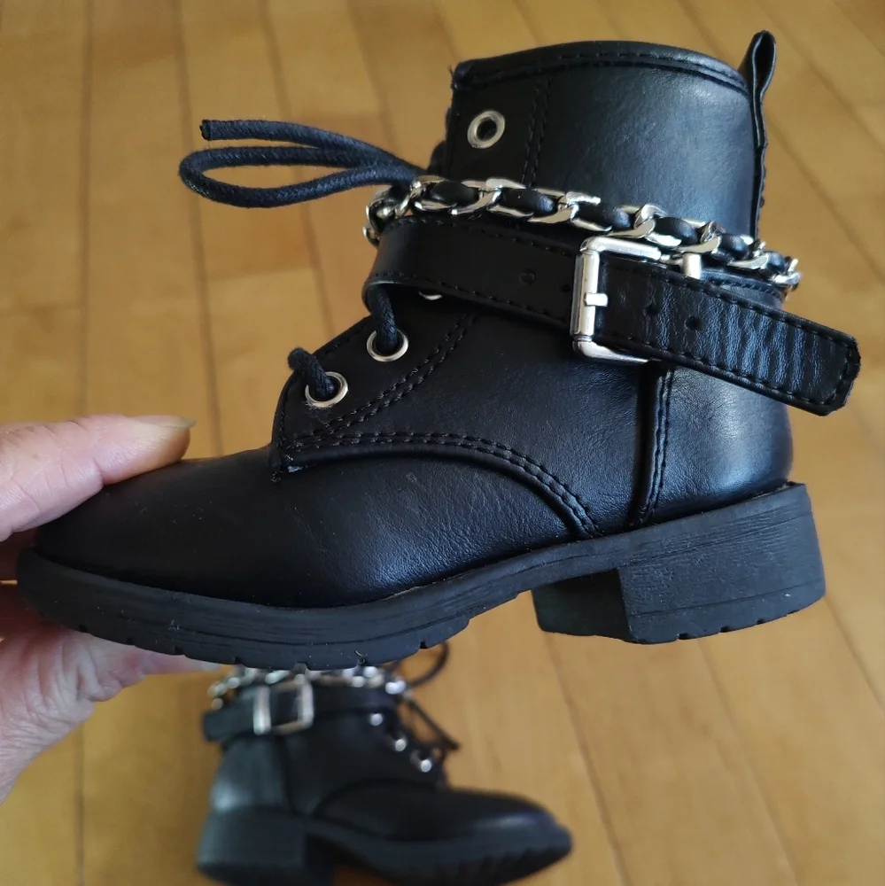Wonder Nation Stylish Toddler Girls Black Combat Boots Chain Buckle Ankle Wrap